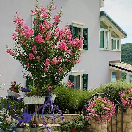 Apartmani Klaudija วาลุน ภายนอก รูปภาพ