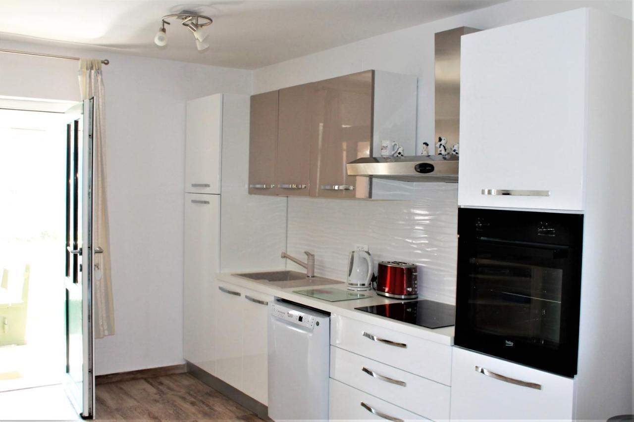 Apartmani Klaudija วาลุน ภายนอก รูปภาพ