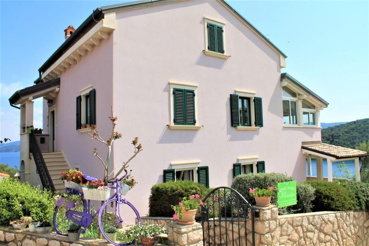 Apartmani Klaudija วาลุน ภายนอก รูปภาพ