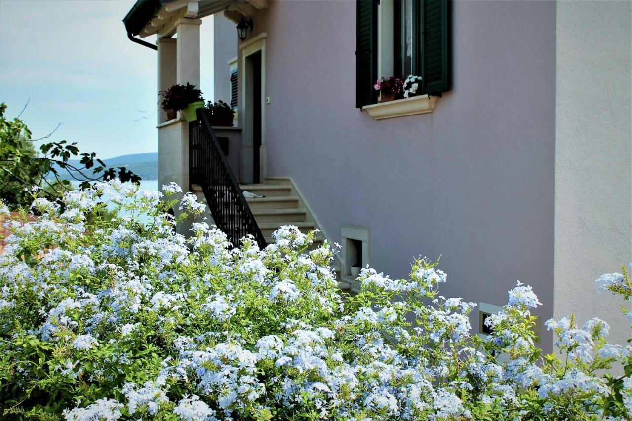 Apartmani Klaudija วาลุน ภายนอก รูปภาพ
